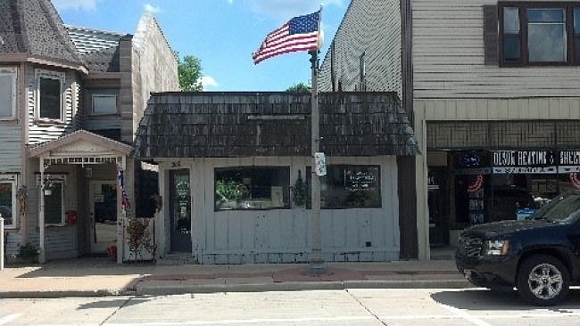 2nd image of 245 W Main St