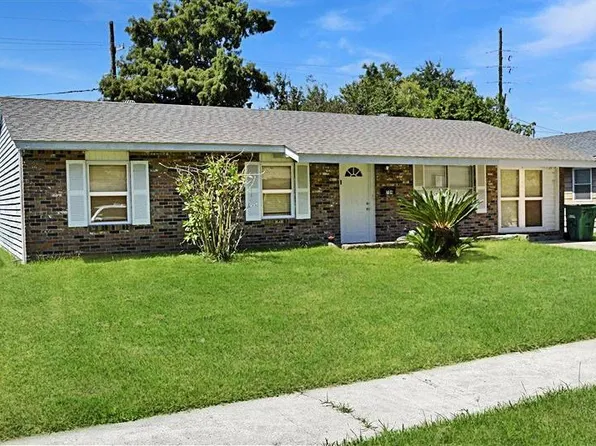 704 Madewood Dr, La Place, LA 70068