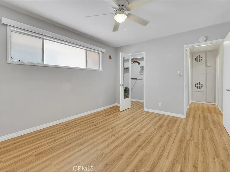 1250 E 1st St #7 — Photo 22
