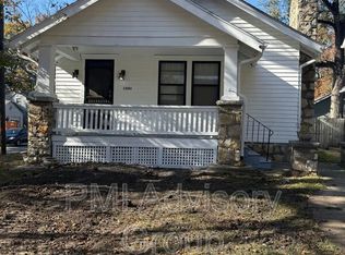 1241 SW Macvicar Ave, Topeka, KS 66604