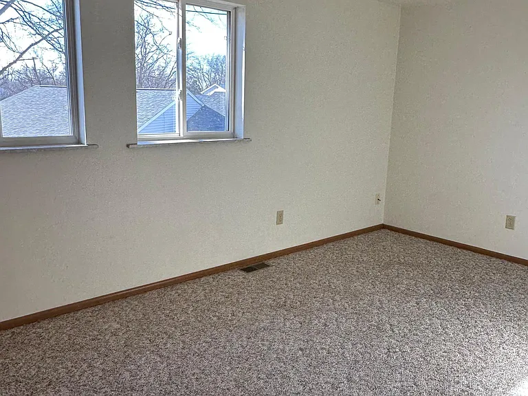 16 Florentine Ct — Photo 17