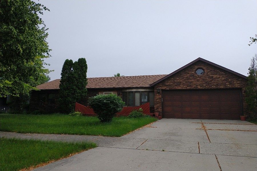 1st image of 2213 Brookwood Ct