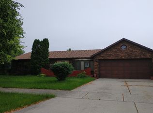 2213 Brookwood Ct, Joliet, IL 60435