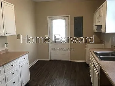 767 Maple Ave — Photo 8
