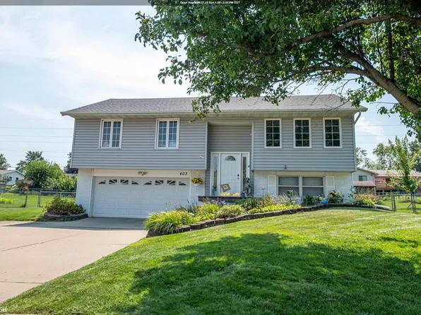 403 Thunderbird Dr, Marshalltown, IA 50158