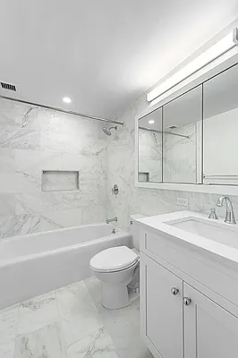 Bathroom, photo 2