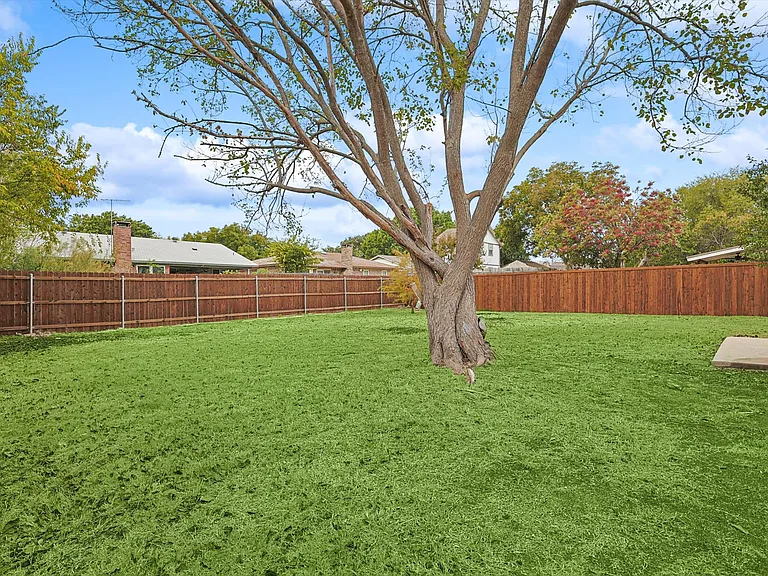 7517 Meadowbrook Dr — Photo 26