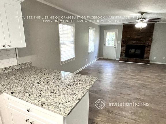 4th image of 2668 Earl Dr