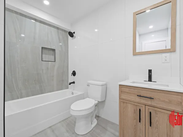 1116 Blake Avenue image 30 of 44