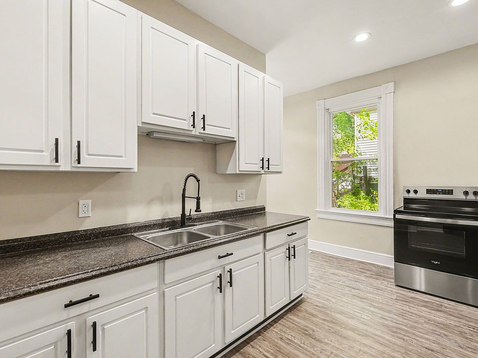 1st image of 639 Hawthorne Ave #1