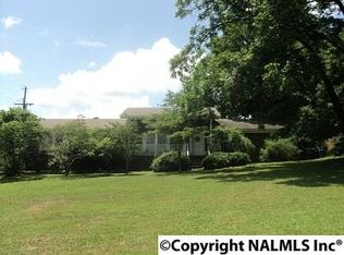 306 2nd St SW, Fort Payne, AL 35967