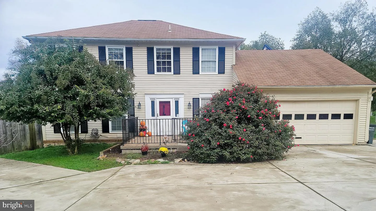 9991 Marian Dr photo 1