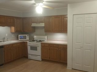 6703 Bull Valley Rd #B, McHenry, IL 60050