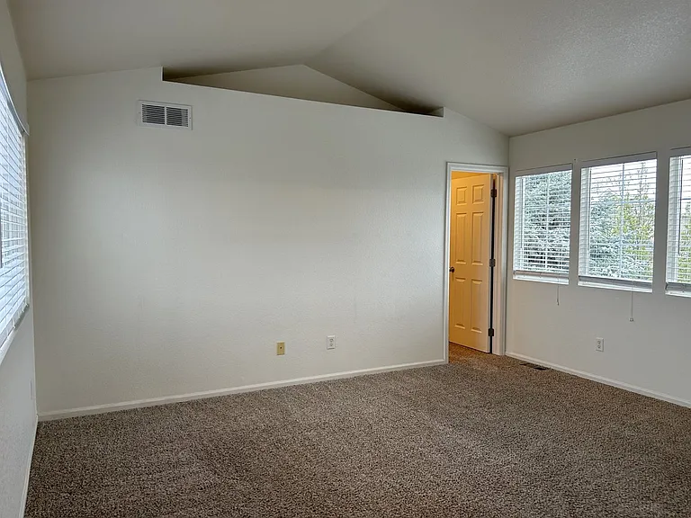 2145 Clipper Way — Photo 10