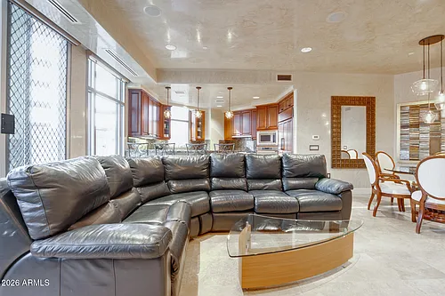 2211 E Camelback Rd Photo 1