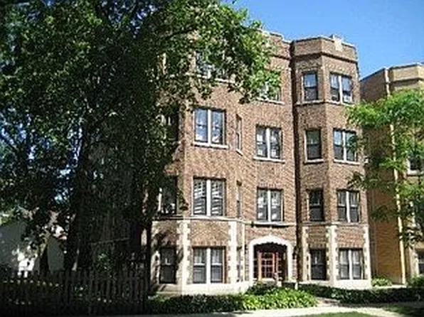 320 N Maple Ave #3S, Oak Park, IL 60302
