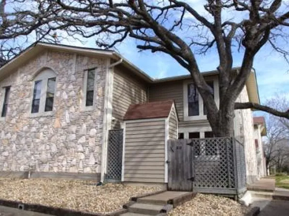 2101 Barak Ln APT 25, Bryan, TX 77802