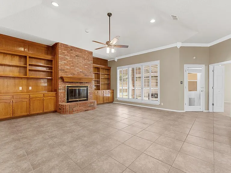 5309 Ridgefield Ct — Photo 8