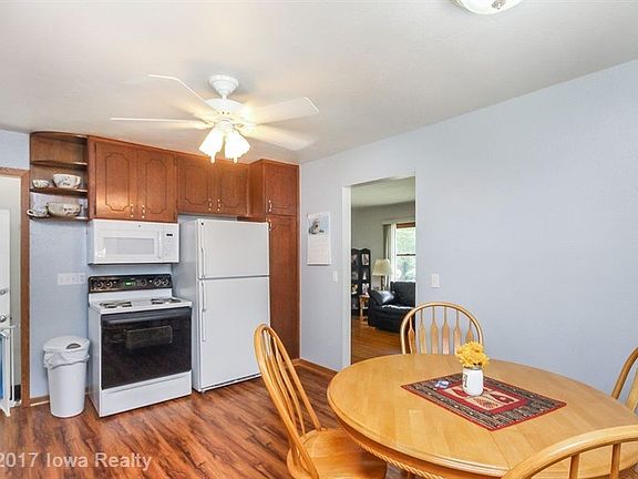 5th image of 604 N J St