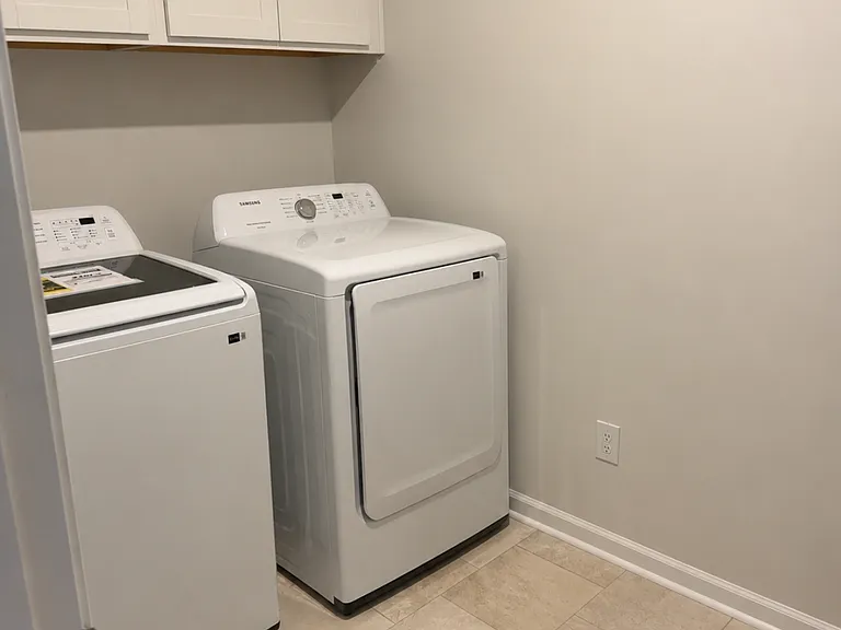 3048 Hallsdale Dr — Photo 10