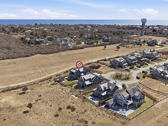 4th image of 11 Hydrangea Ln