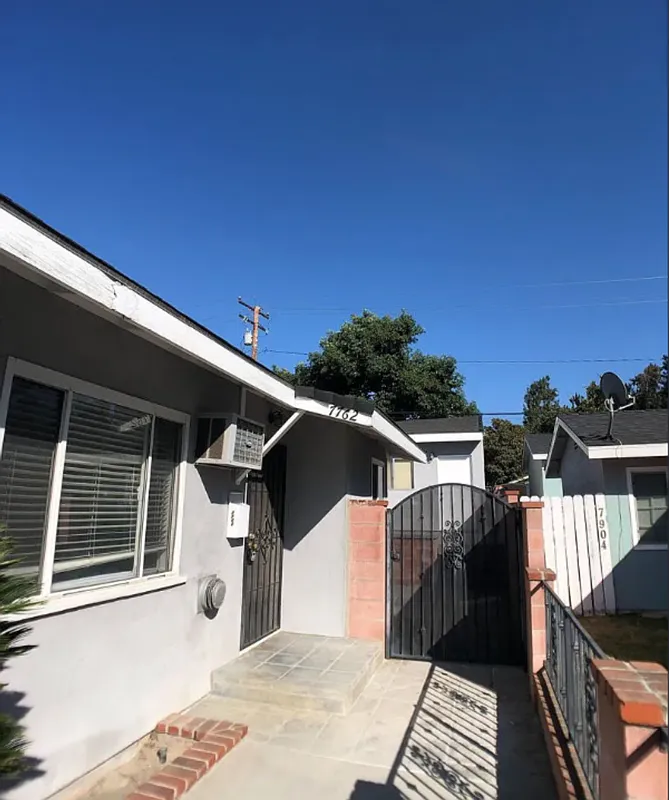1 bed, 1.0 bath, 500 sqft, $1,950 — Photo 1