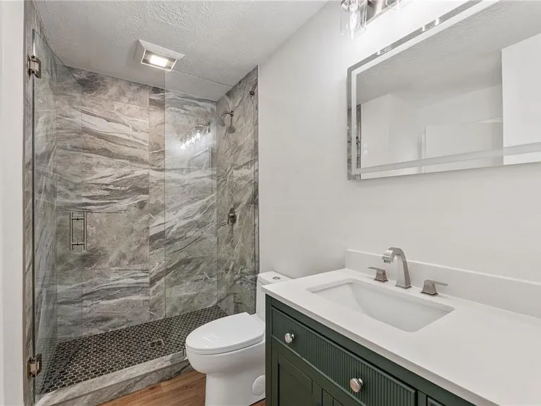 472 Barnesdale Dr — Photo 7