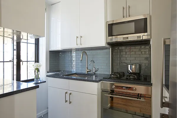 Sold by Stribling | media 18