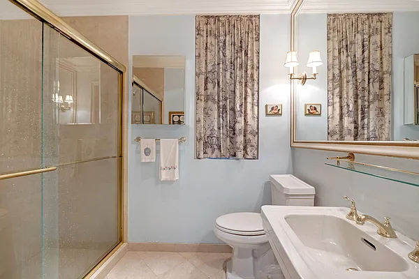 Sold by Compass | media 10