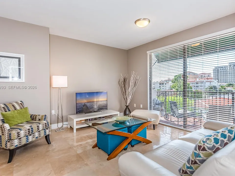 1650 Galiano St #408