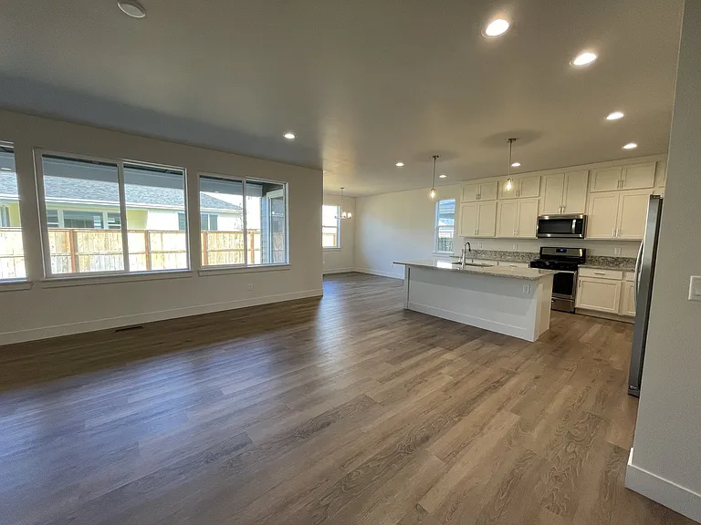 1708 Deadwood Loop — Photo 13