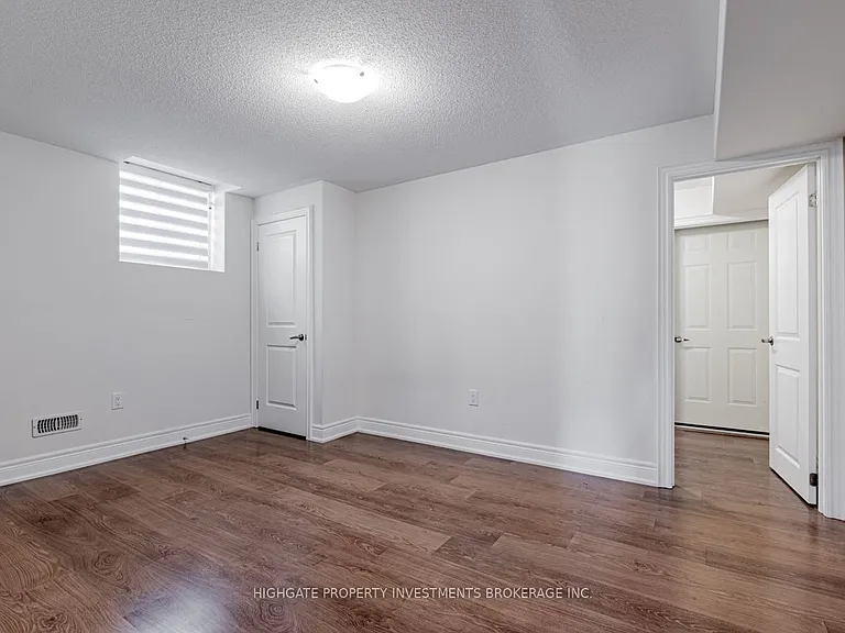 1055 Purus Path #BASEMENT — Photo 19