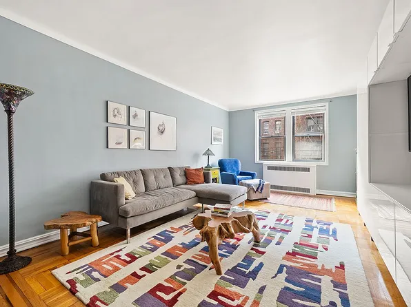 221 E 18th St APT 3B, Brooklyn, NY 11226