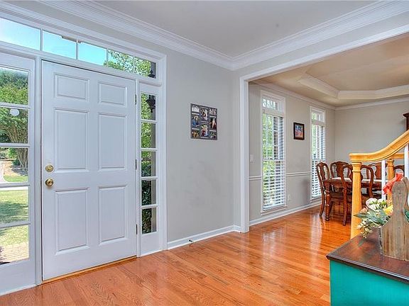 4th image of 2090 Milfield Cir