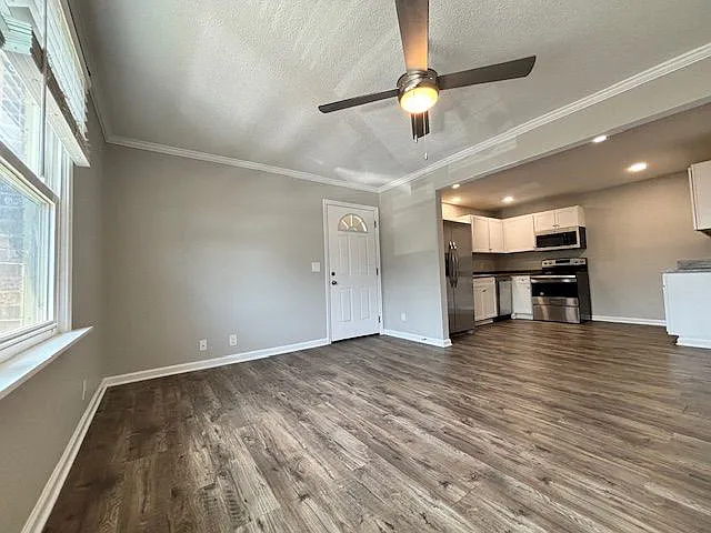 1614 Cypress Dr #12 — Photo 5