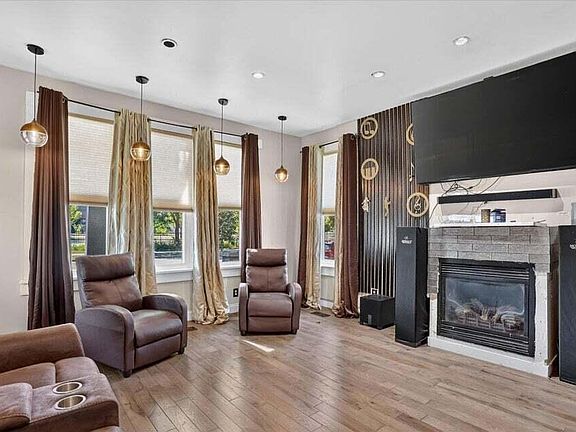 3rd image of 2342 N 2nd STREET