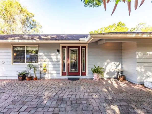 2553 E Paulstan Ct, Sarasota, FL 34237