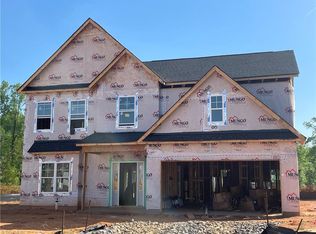 2106 Beechwood View Dr, Winston Salem, NC 27106