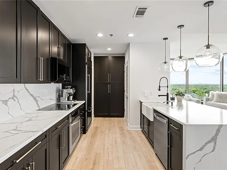 2795 Peachtree Rd NE #1701 — Photo 8
