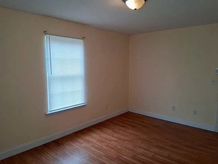 1-1755 Broadway St — Photo 11
