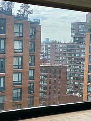 Rented by R New York