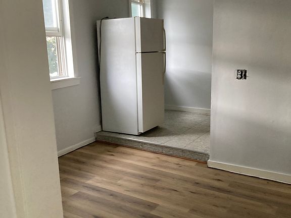 3rd image of 2826 W Armitage Ave