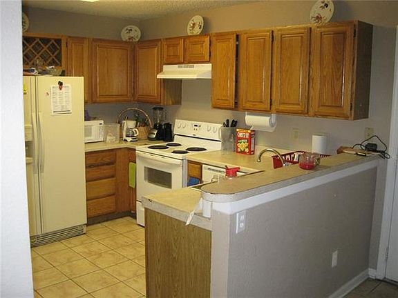 5th image of 147 Hunter Dr