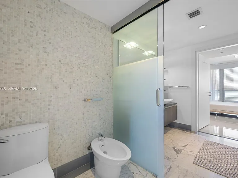 200 Biscayne Boulevard Way #4314 — Photo 15