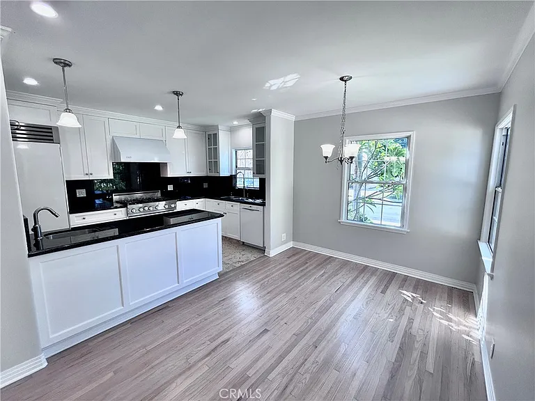 7530 Westlawn Ave — Photo 14