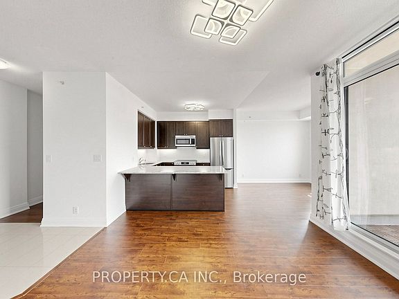 5th image of 24 Woodstream Blvd #516