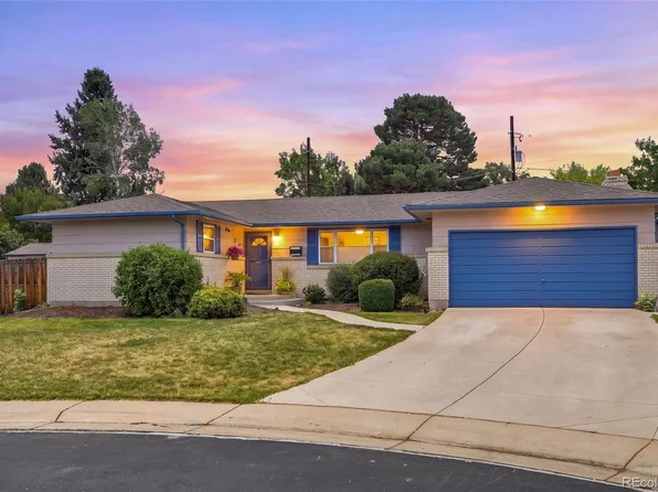 977 S Johnson Street SE, Lakewood, CO 80226