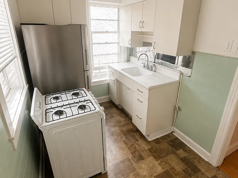 188 Hillside Ave #2 — Photo 6