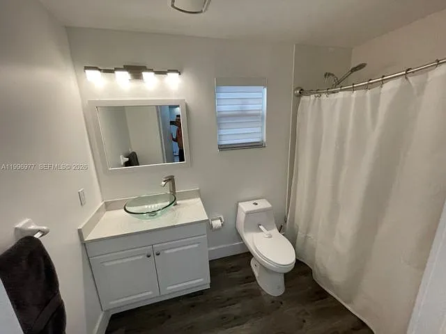 325 NW 19th Ln — Photo 13