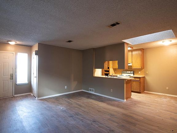 5th image of 2309 Woodmont Trl #2311